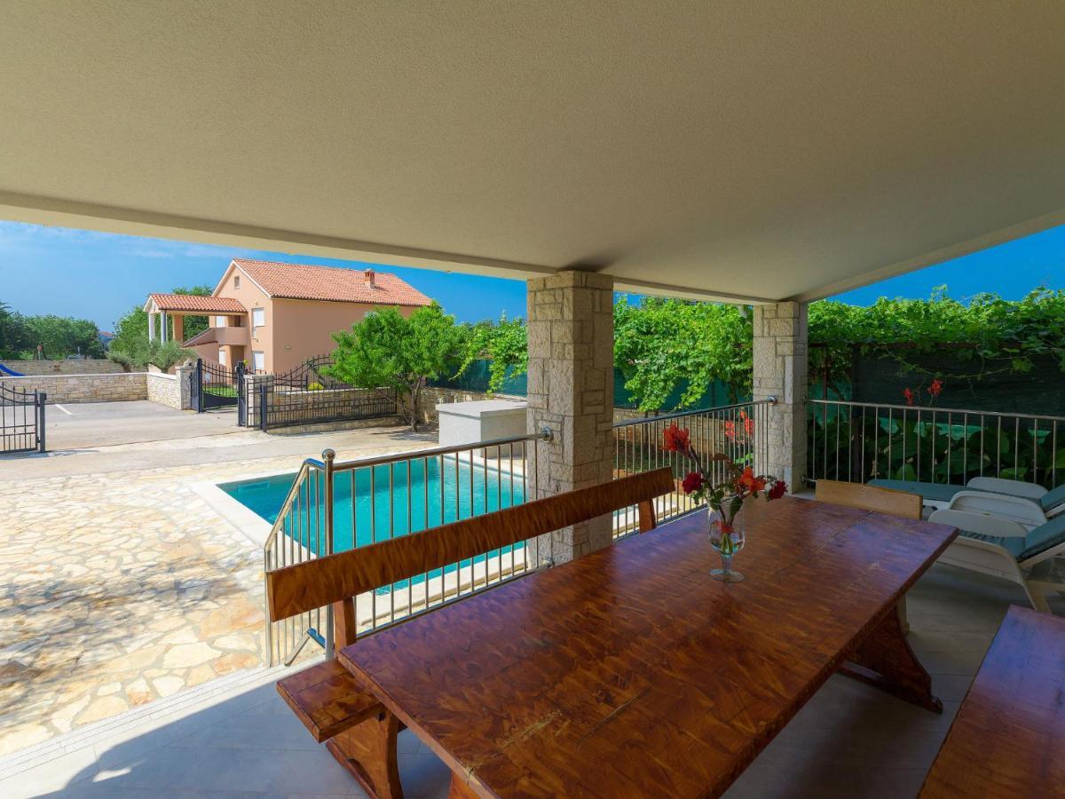 Holiday Home Goldi - VOJ512 Mednjan Dış mekan fotoğraf